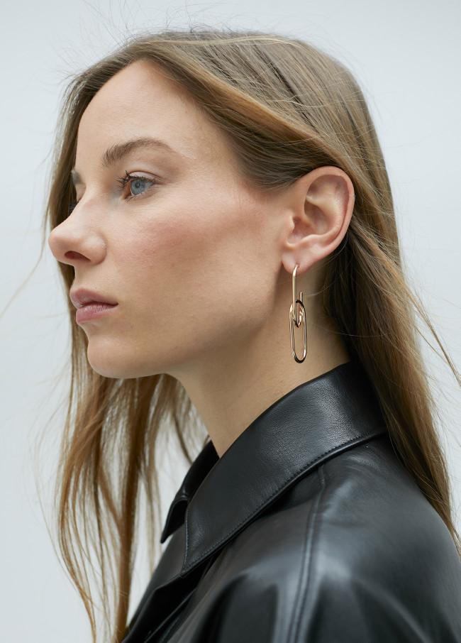 lola casademunt Pendiente enlazado 2025