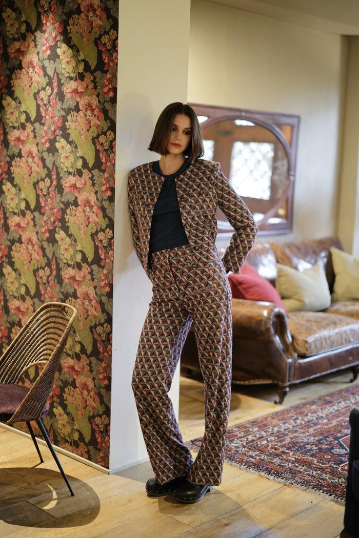 luna llena Pantalón Gadea Colección Berlin BK310 – Luna Llena Último día