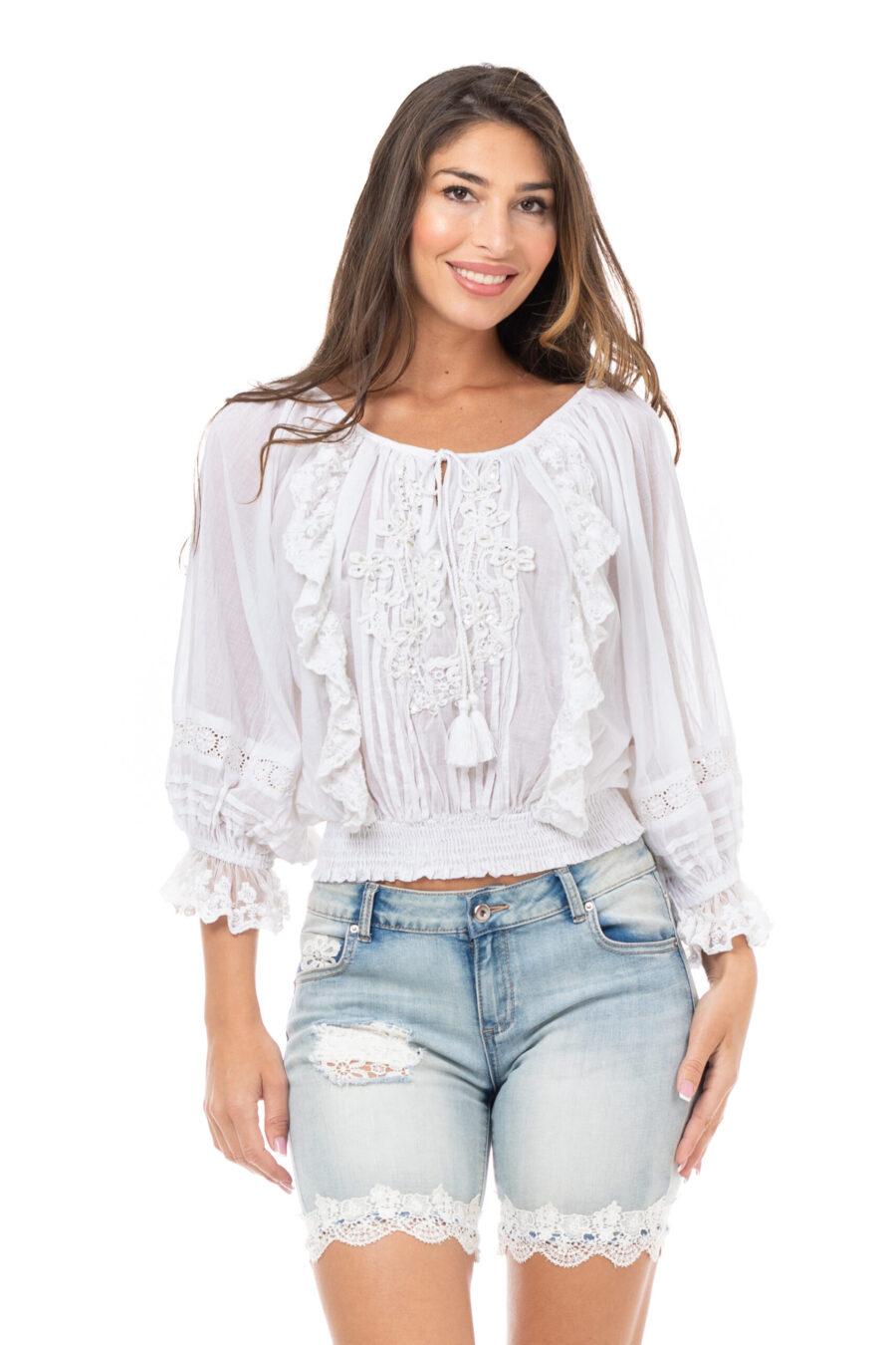 peace&love by calao BLUSA CORTA CON CUELLO BARCO AJUSTABLE CON CORDON Rebajas de fin de temporada
