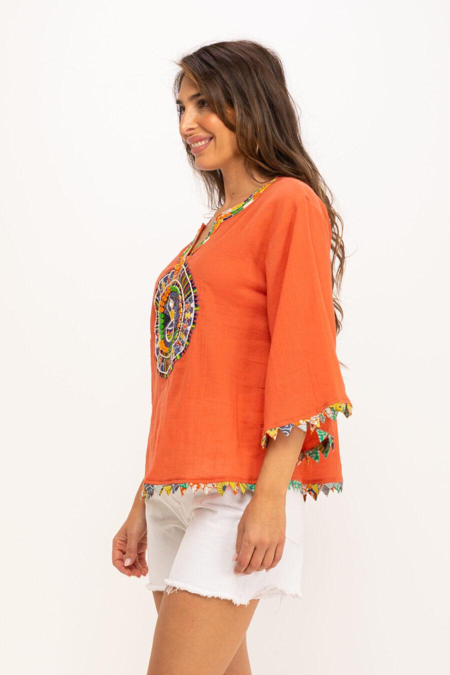 peace&love by calao BLUSA LISA BORDADA EN COLORES En línea