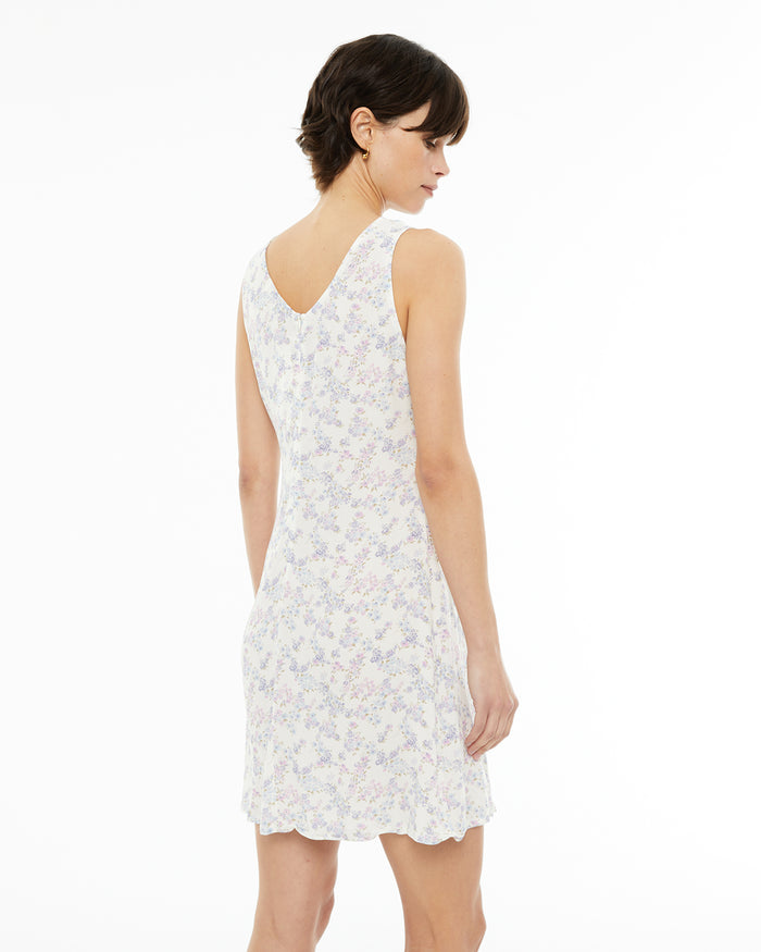 system action Vestido corto estampado floral costadillos en cuerpo Grandes ahorros