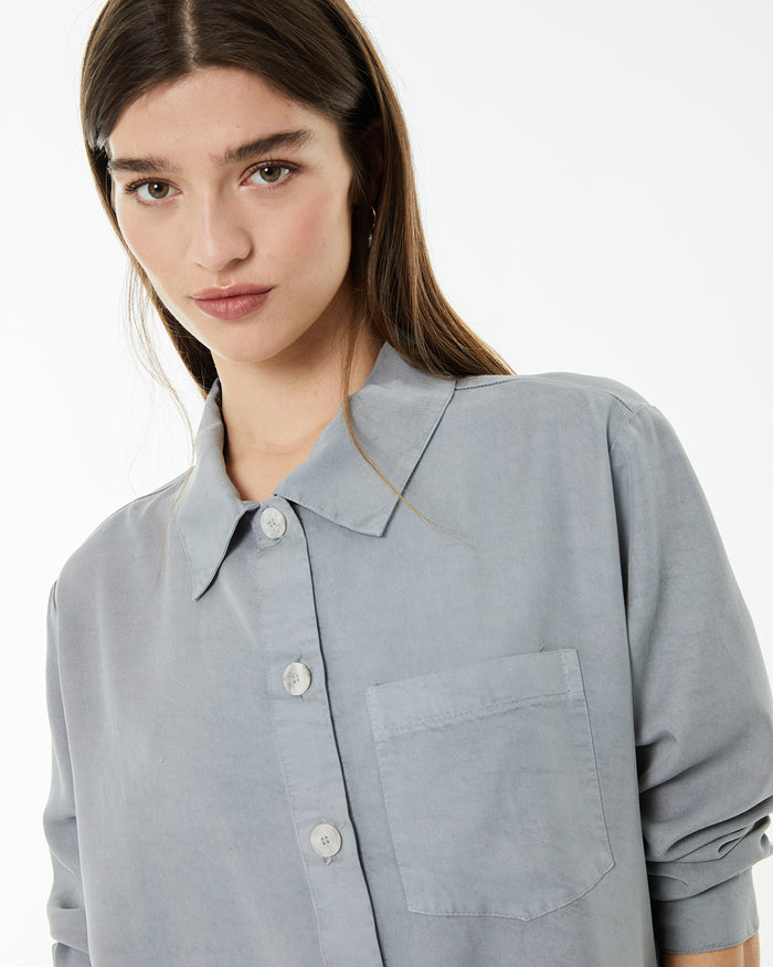 system action Chaqueta fluida con cuello camisero y bolsillo delantero En oferta
