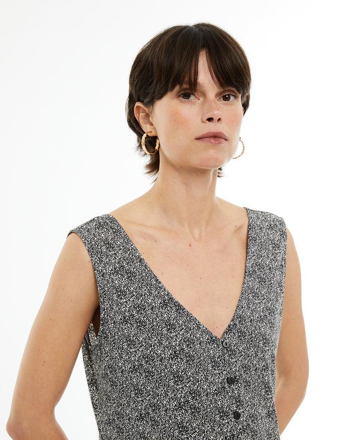 system action Top estampado bicolor con cierre de botones Rebajas top