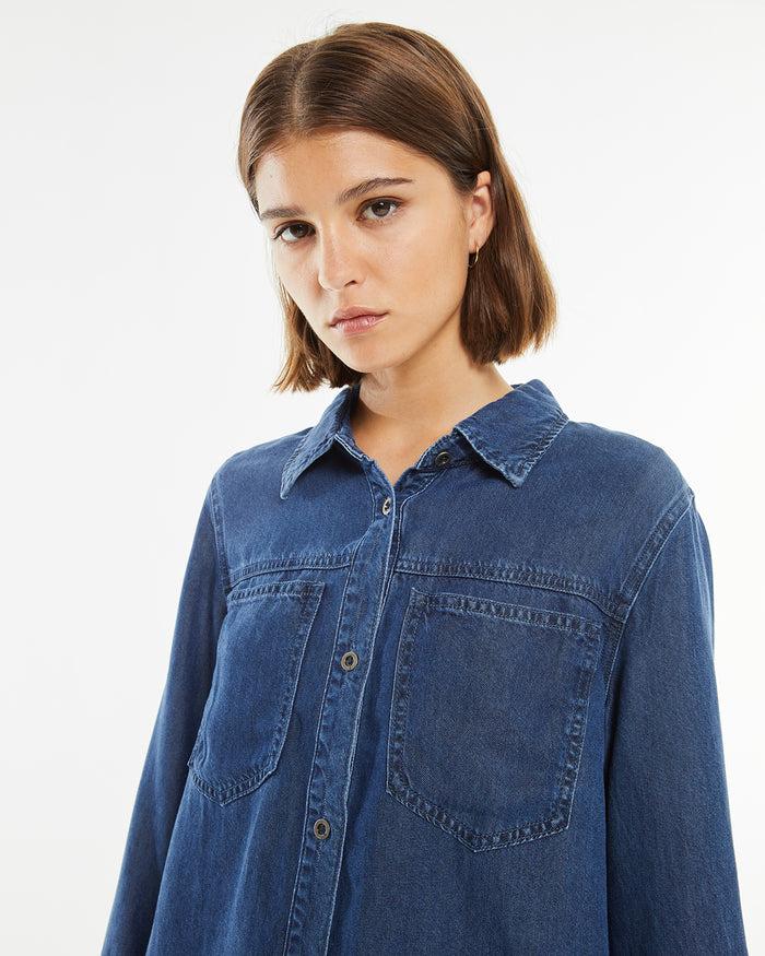 system action Camisa efecto denim desgastado Mejor oferta