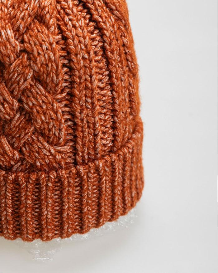 system action Gorro de punto con aranes Promoción trimestral