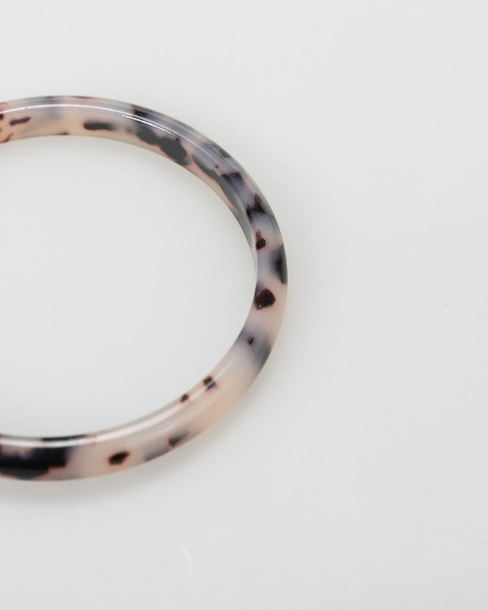 system action Pulsera rígida efecto mármol Solo hoy