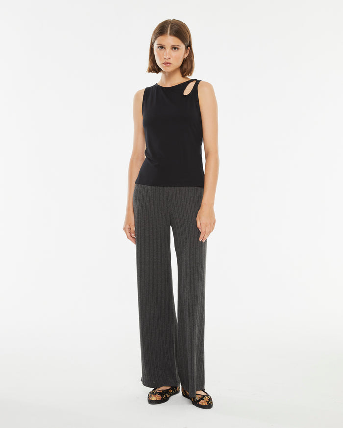 system action Top ajustado de canalé cut out Ofertas