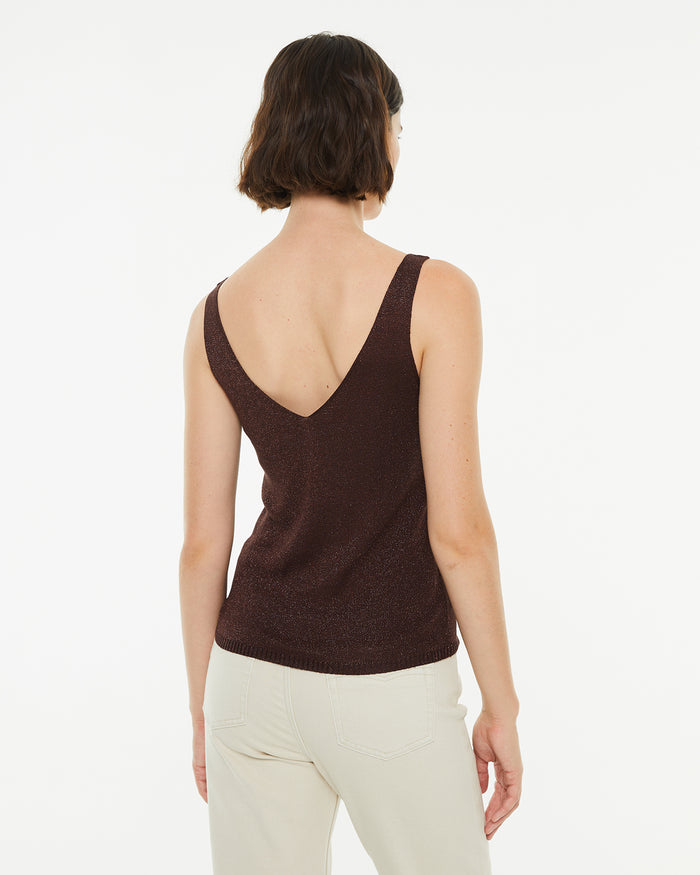 system action Top ajustado de tirantes con brillo cuello pico Promoción trimestral
