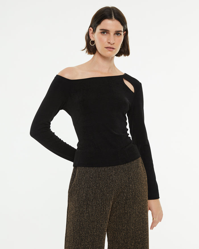 system action Camiseta asimétrica con detalle cut out escote