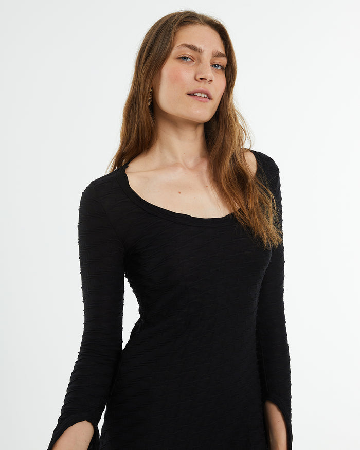 system action Vestido midi con cut out en espalda Superdescuento