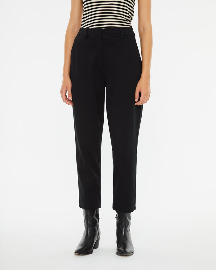 system action Pantalón recto negro confort Precio ultrabajo