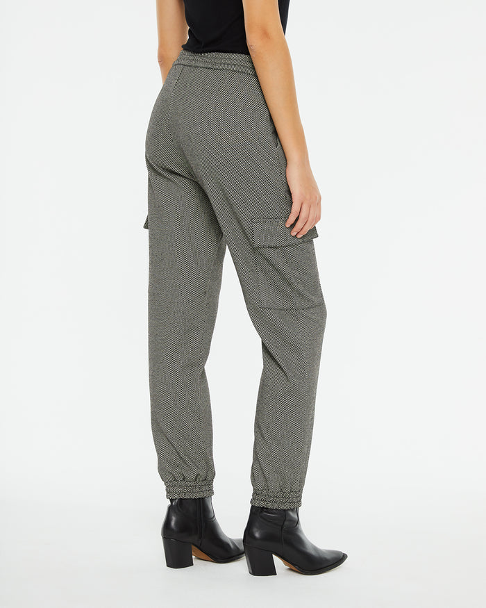 system action Pantalón jogger jacquard bolsillos cargo Los más vendidos