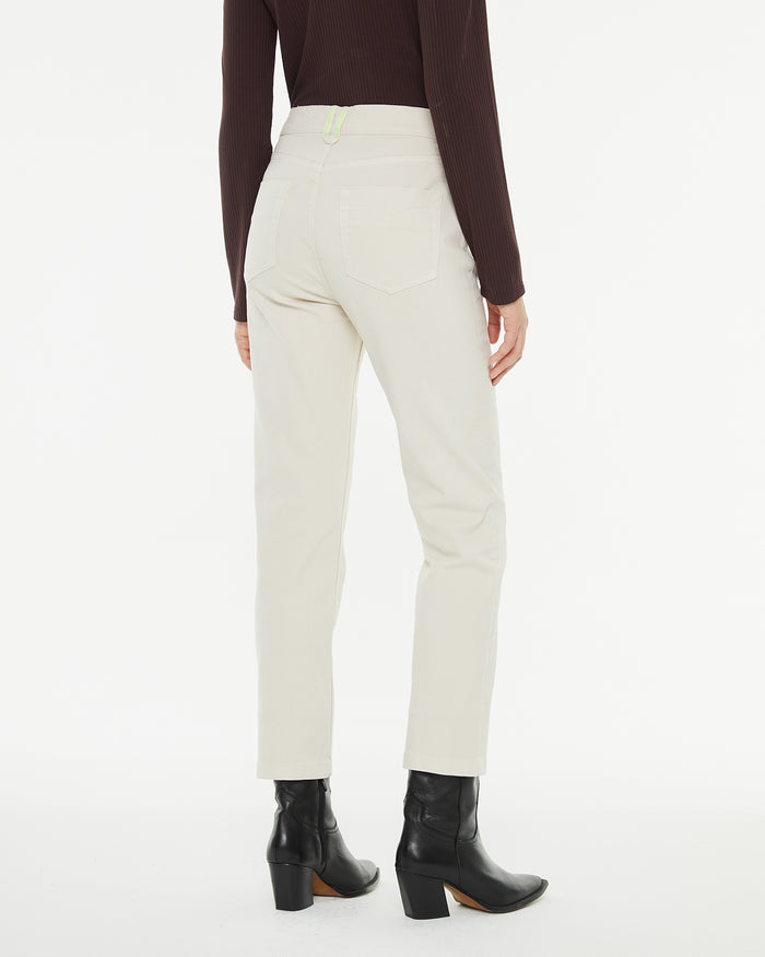 system action Pantalón recto color crema tiro medio Envío gratis