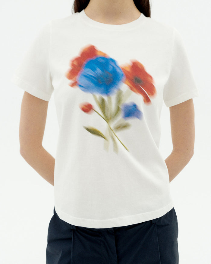 thinking mu Camiseta blanca blurry flower Ida Tienda de fábrica