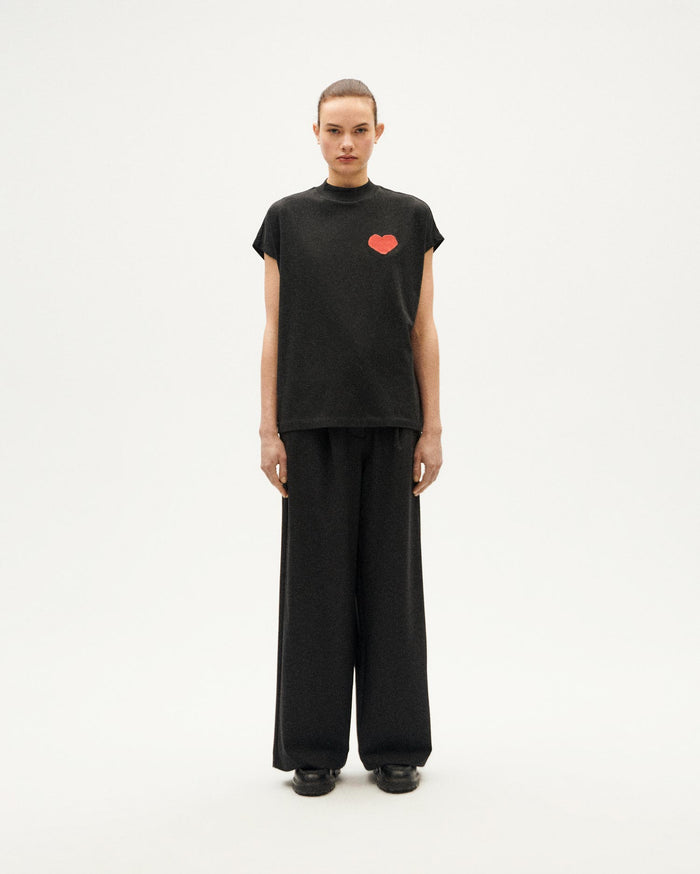 thinking mu Camiseta negra heart Volta Rebajas