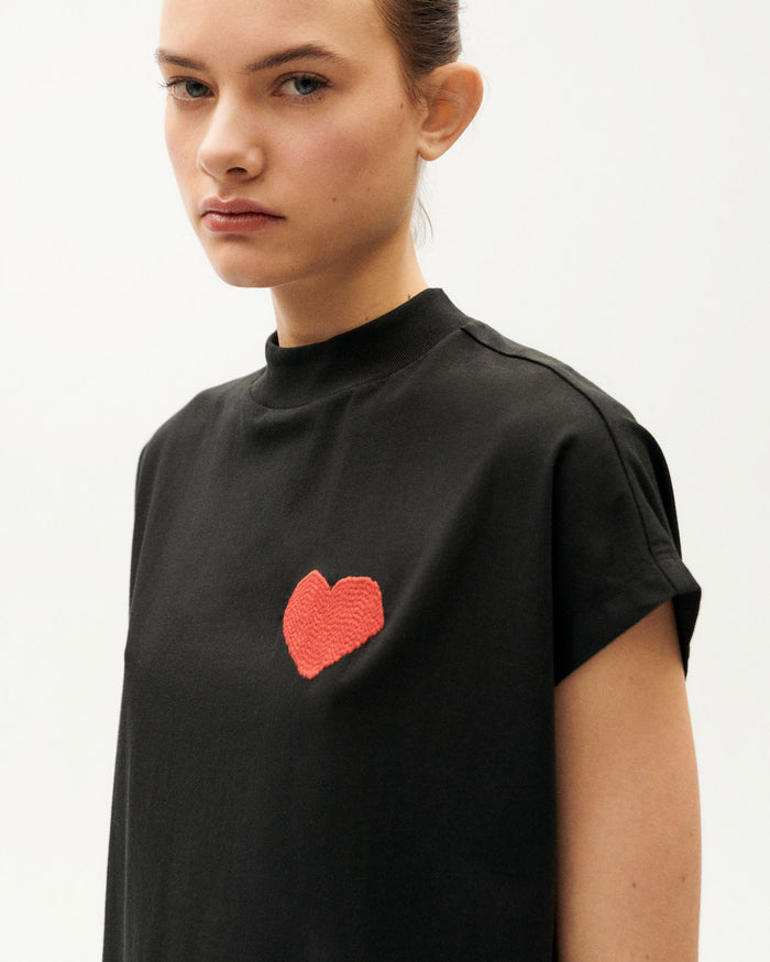 thinking mu Camiseta negra heart Volta Rebajas