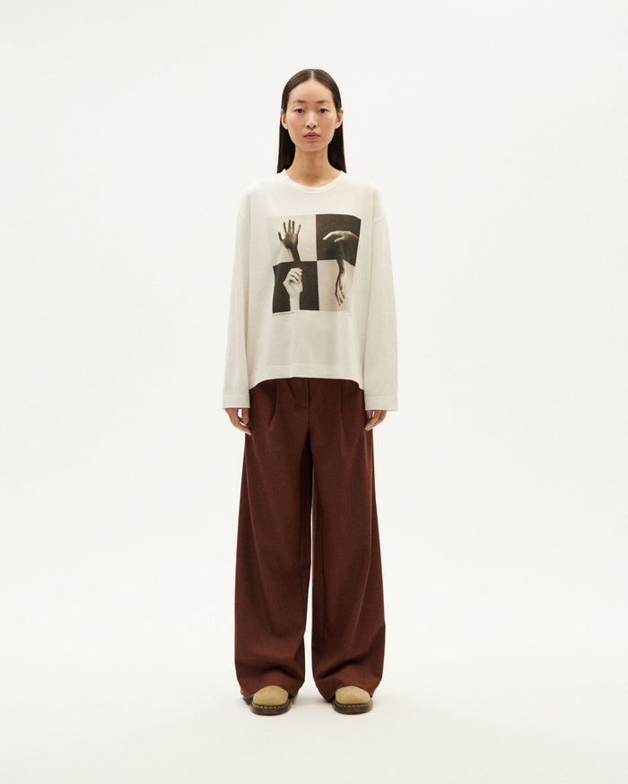 thinking mu Camiseta blanca hands Emily En oferta