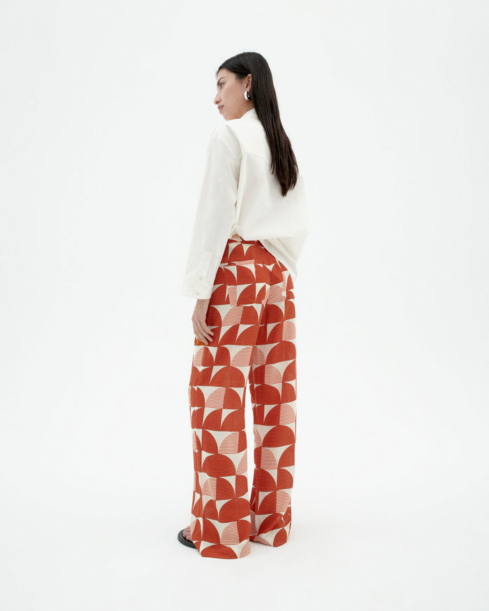 thinking mu Pantalón rojo shrubbery Manolita Superdescuento
