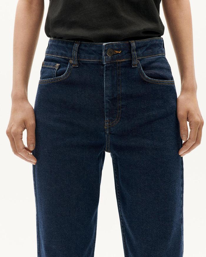 thinking mu Pantalón dark clean denim Nele Ofertas especiales