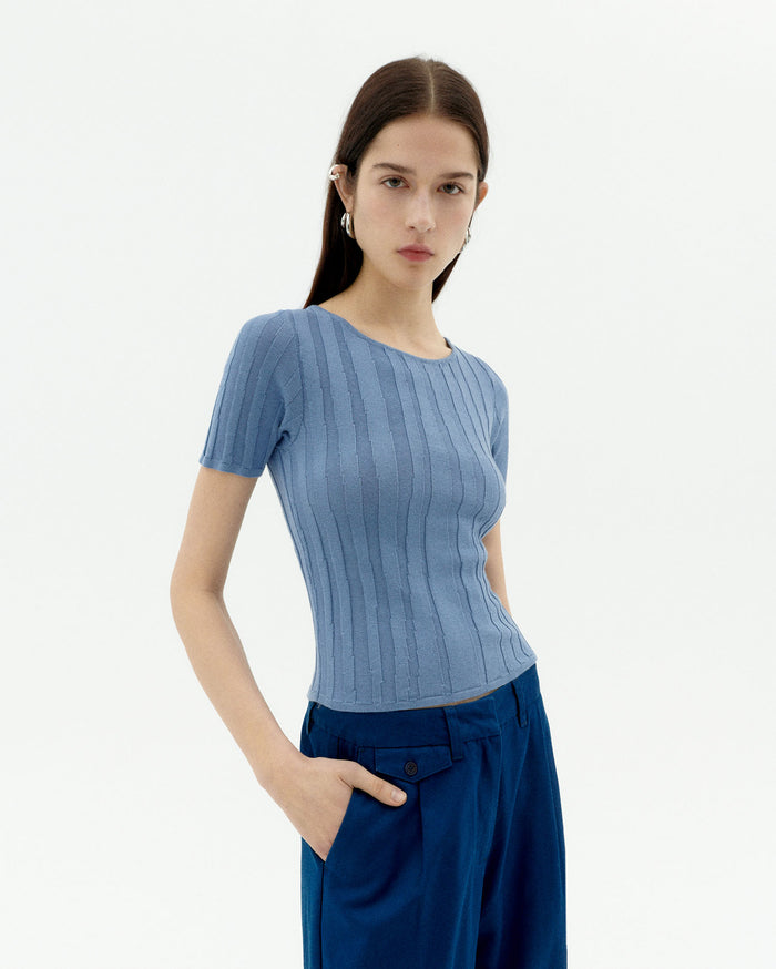 thinking mu Top azul Suki