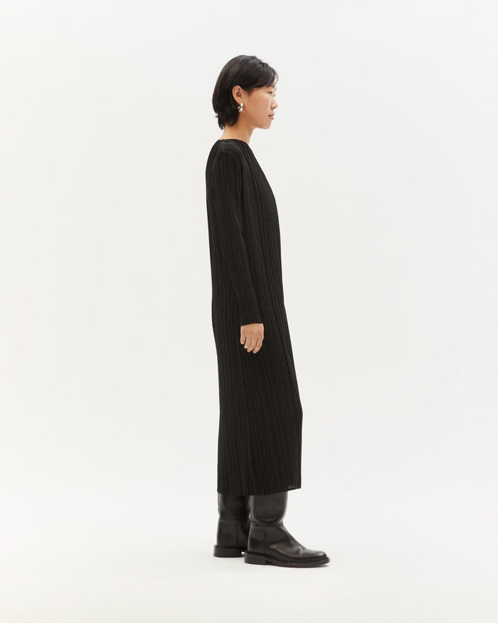 thinking mu Vestido negro plisado Myrtle Superdescuento