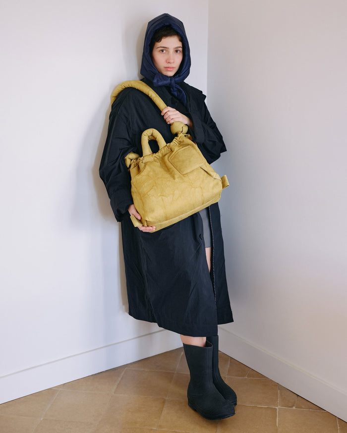 thinking mu Mustard Ona Washed bag Descuento