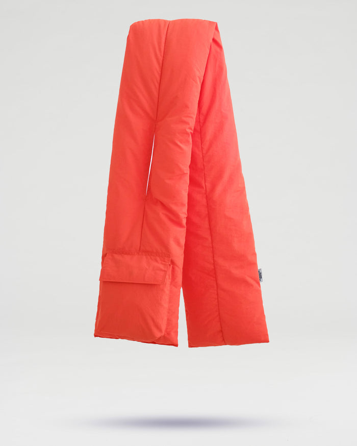 thinking mu Coral Padded scarf Precios de Black Friday