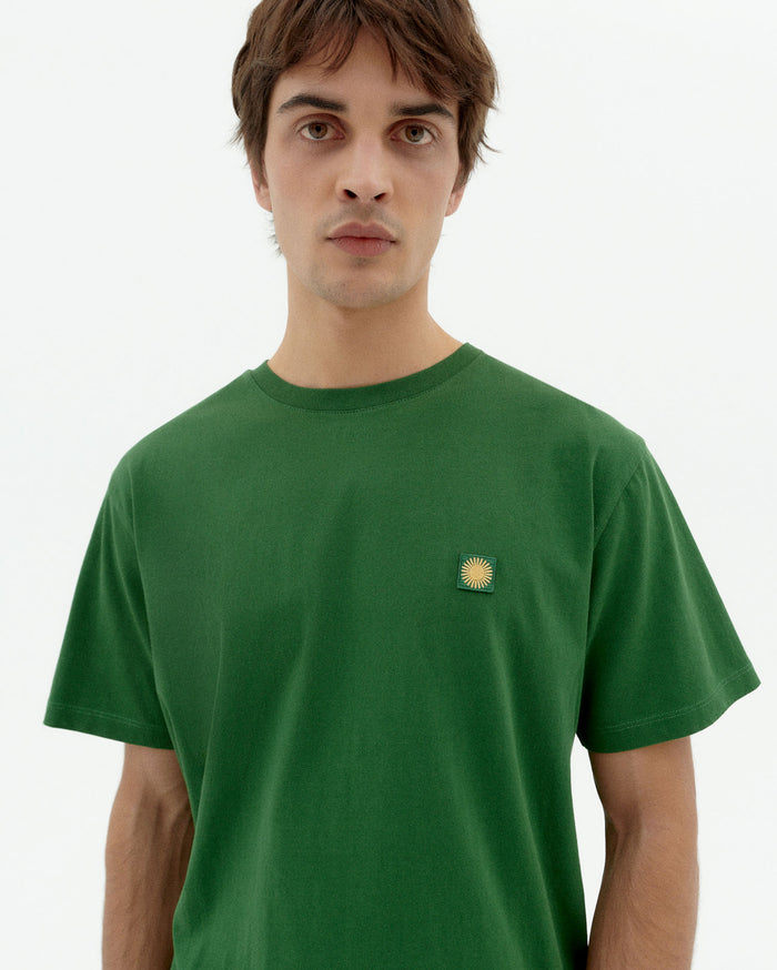 thinking mu Camiseta verde sol espalda amarillo Solo queda un día