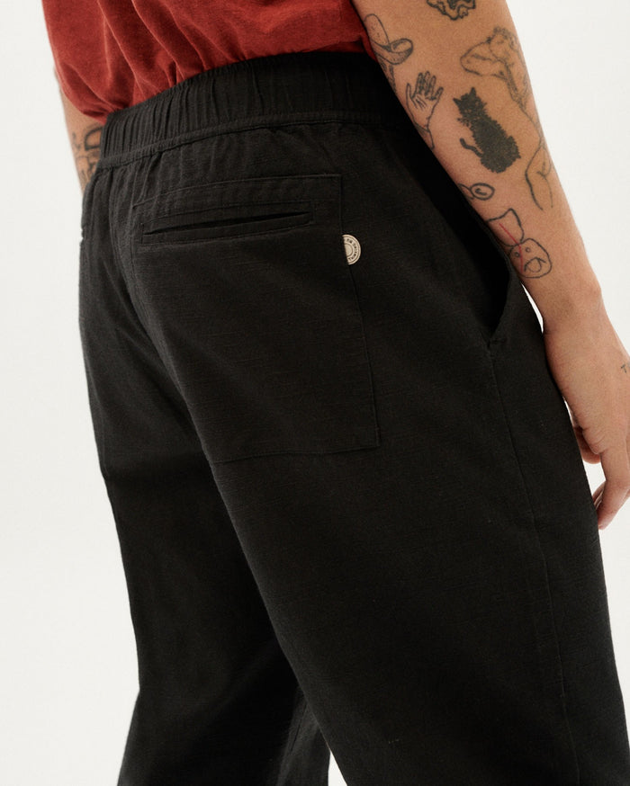 thinking mu Pantalón negro Travel light Outlet