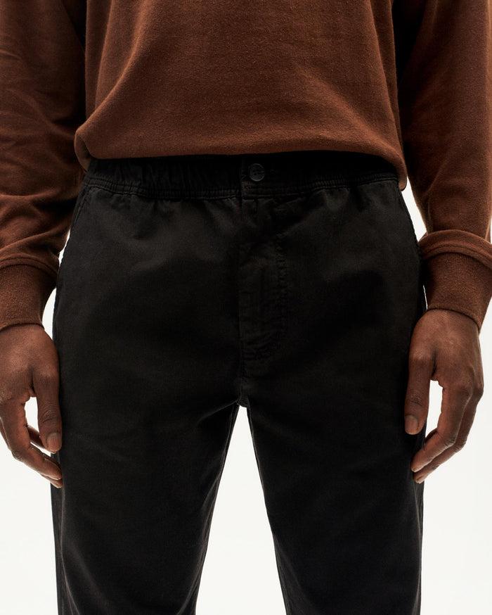 thinking mu Pantalón negro Travel Gran oferta