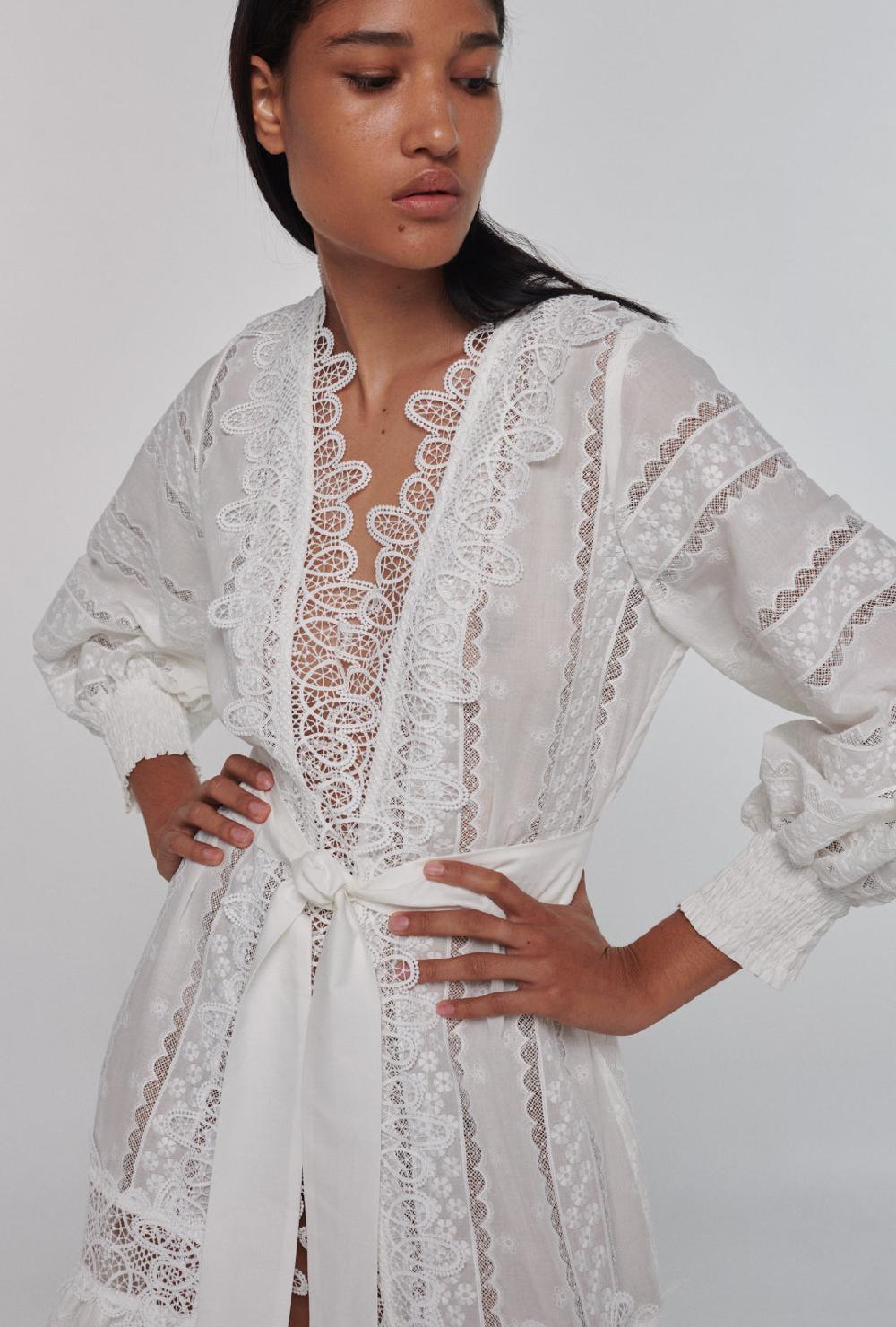 waimari REBECCA KIMONO WHITE Limitado a 3 días