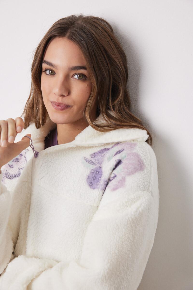 women'secret Bata corta borreguito blanco flores Tienda de fábrica