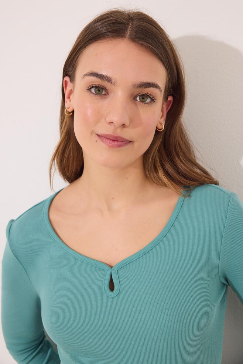women'secret Pijama largo verde esmeralda flores Envío gratis