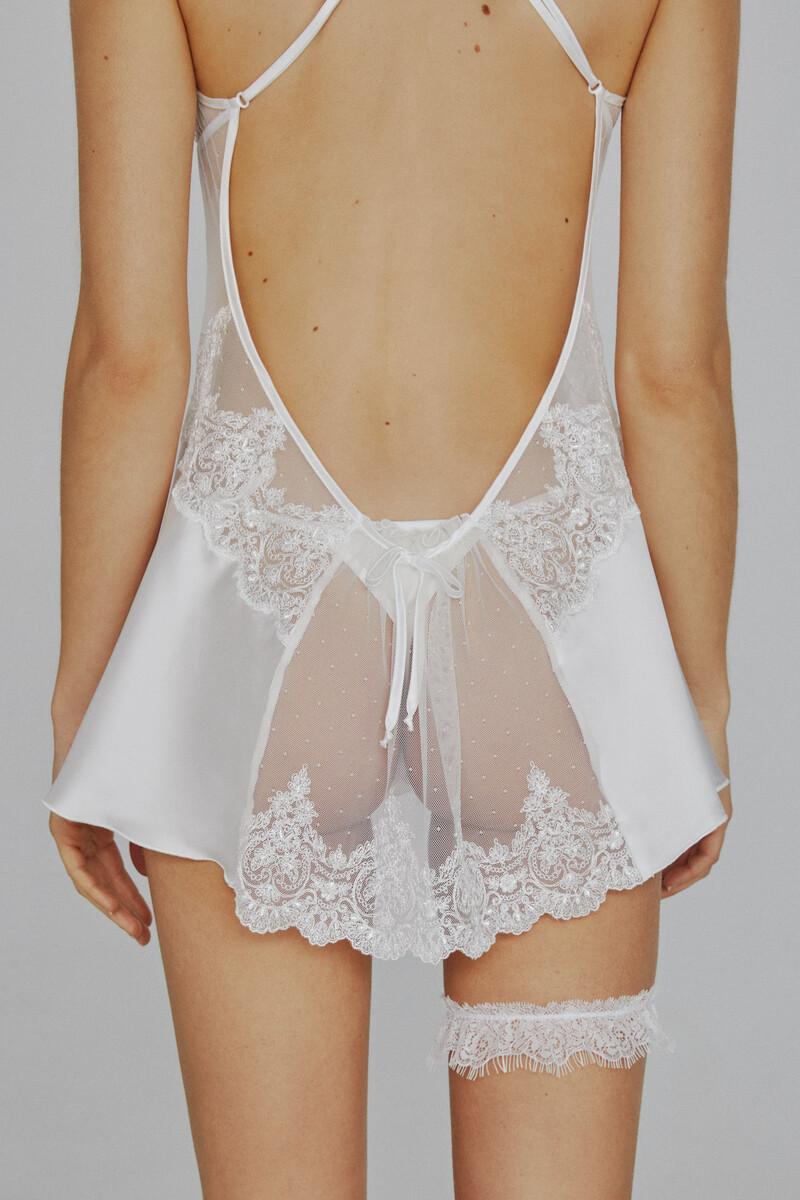 women'secret Camisón Ivette Bridal de satén con tanga en blanco Mejor oferta