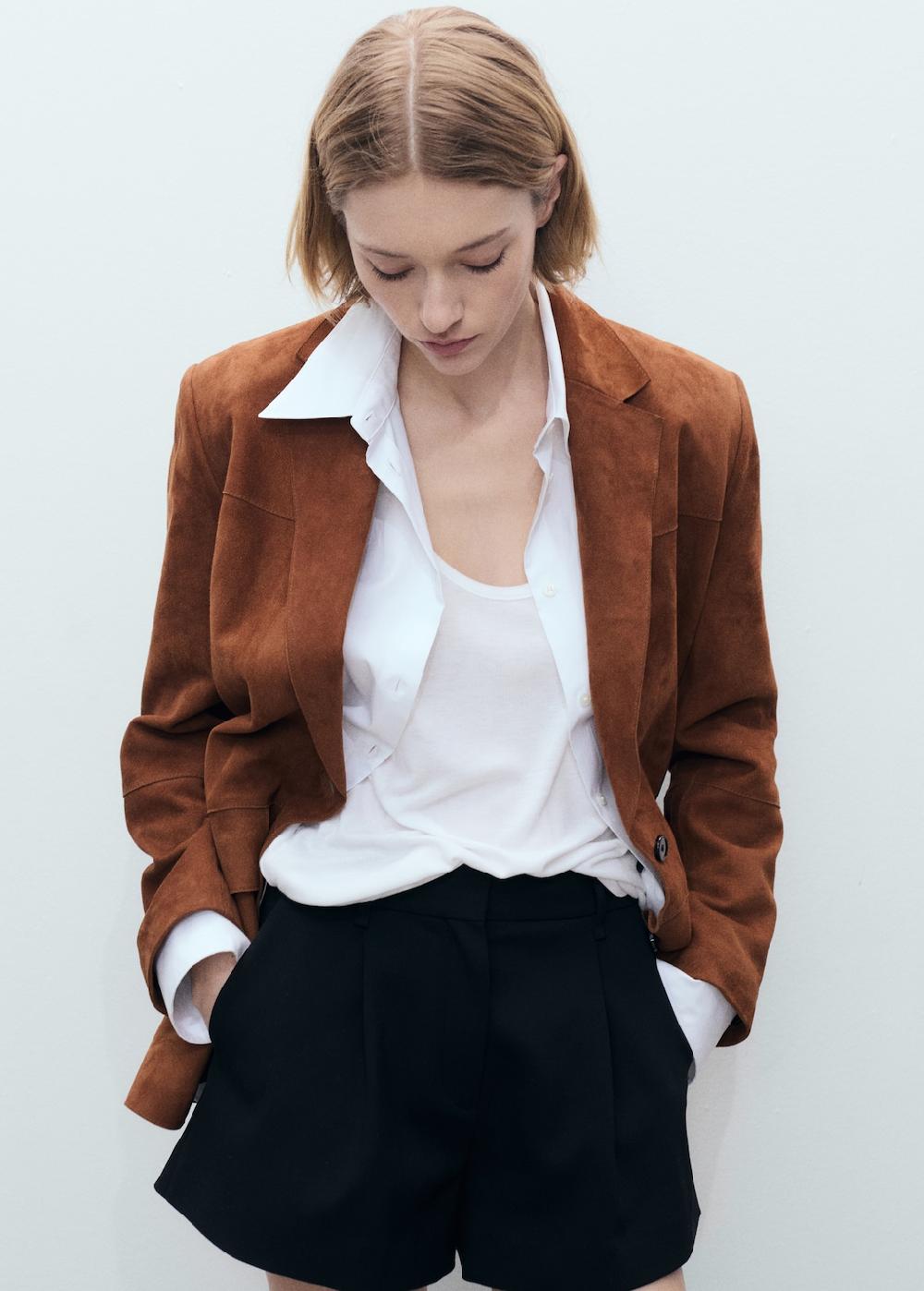 Mango Blazer recta ante Promoción por tiempo limitado
