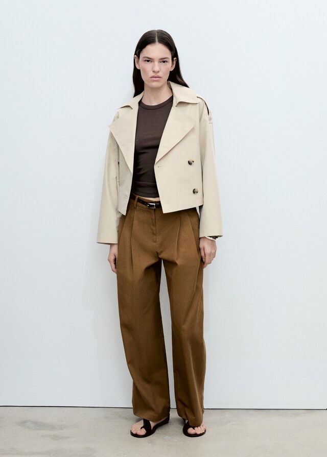 Mango Trench crop doble botonadura Descuento