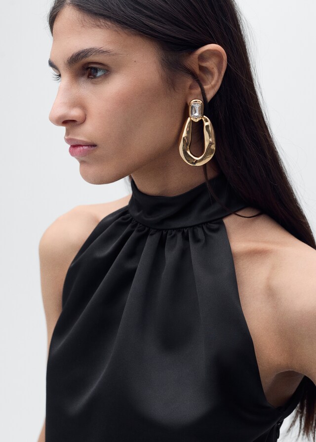 Mango Top cuello halter efecto globo En oferta