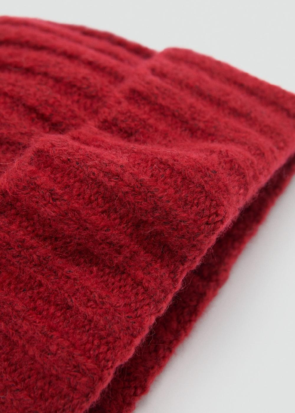 Mango Gorro punto canalé En oferta