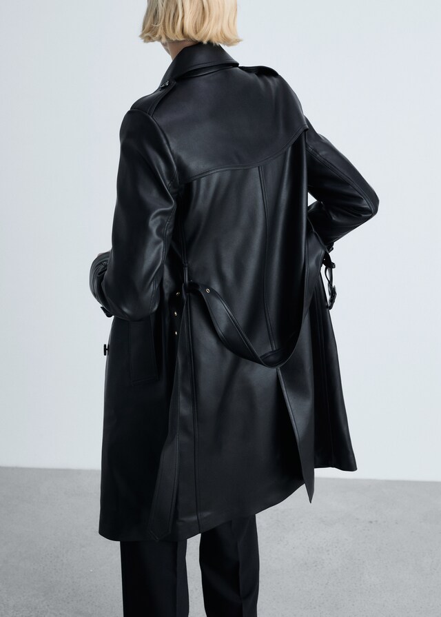 Mango Trench efecto piel Ventas relámpago