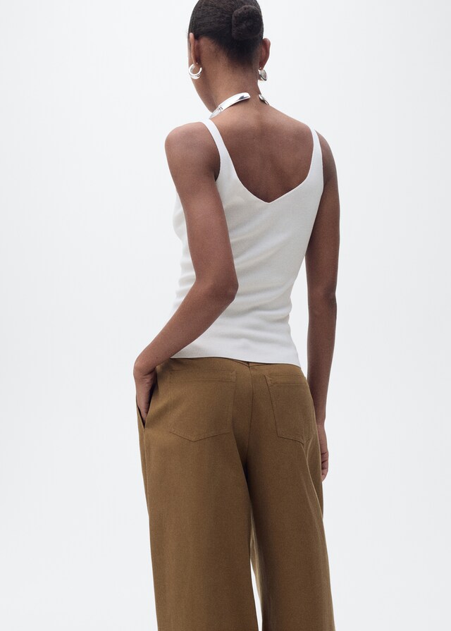 Mango Top punto cuello pico Oferta exclusiva