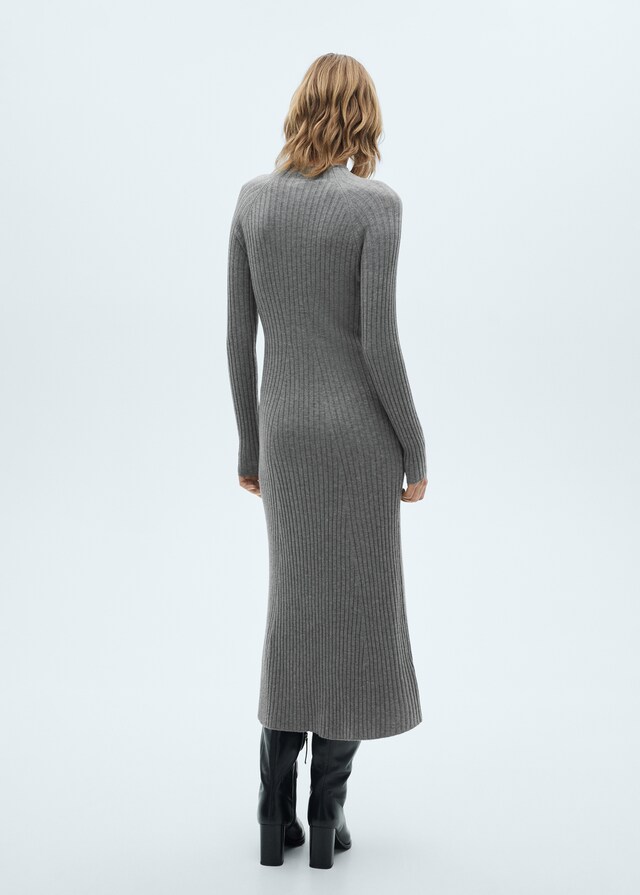 Mango Vestido punto evasé cuello perkins Precio de fábrica