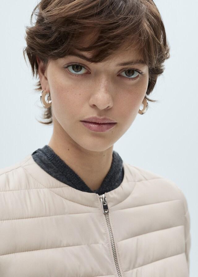 Mango Anorak corto acolchado bolsillos 2025