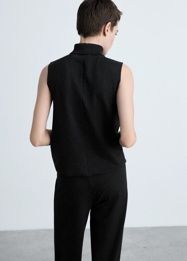 Mango Top punto cuello alto Tienda de fábrica