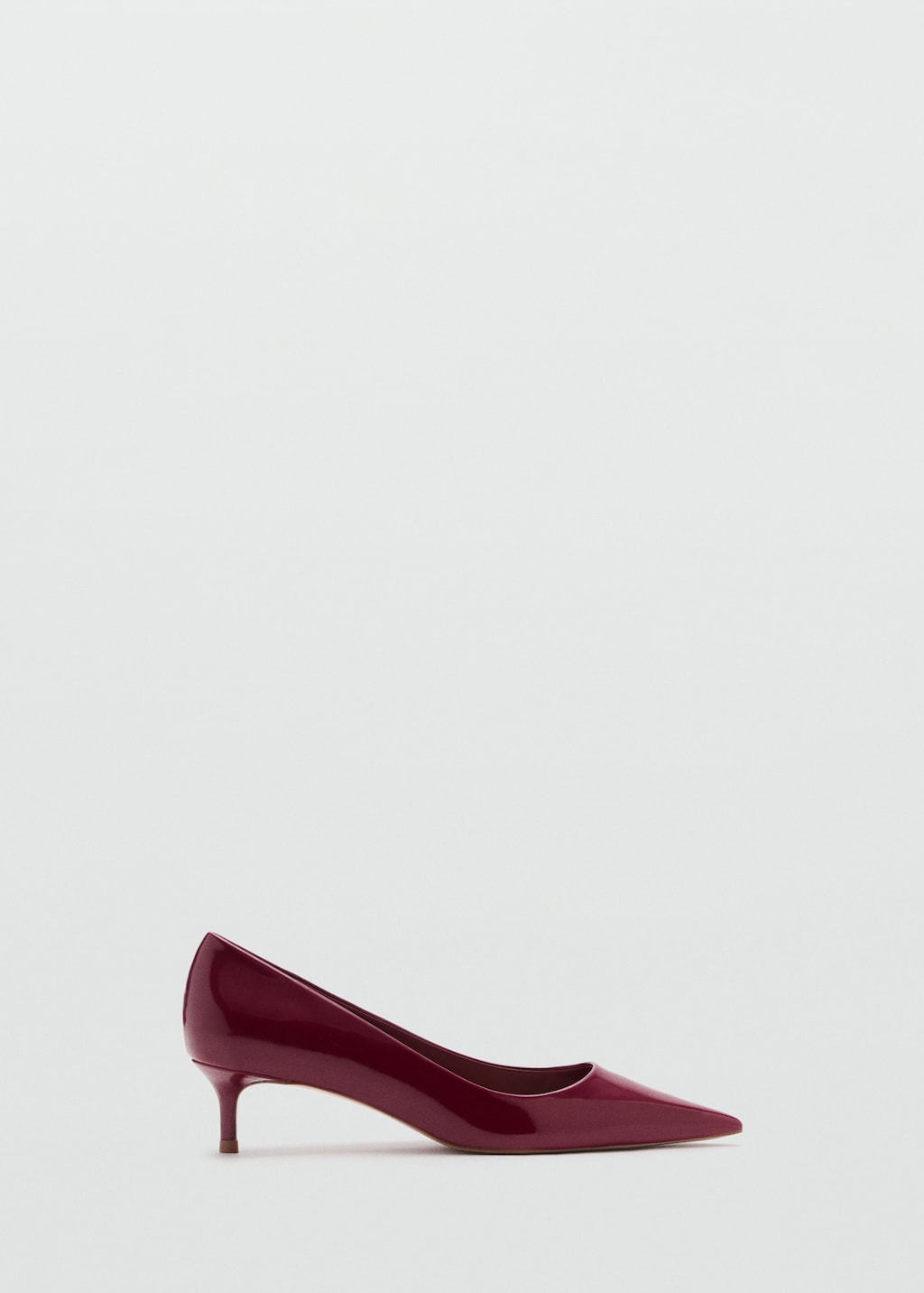 Mango Zapato kitten punta efecto charol