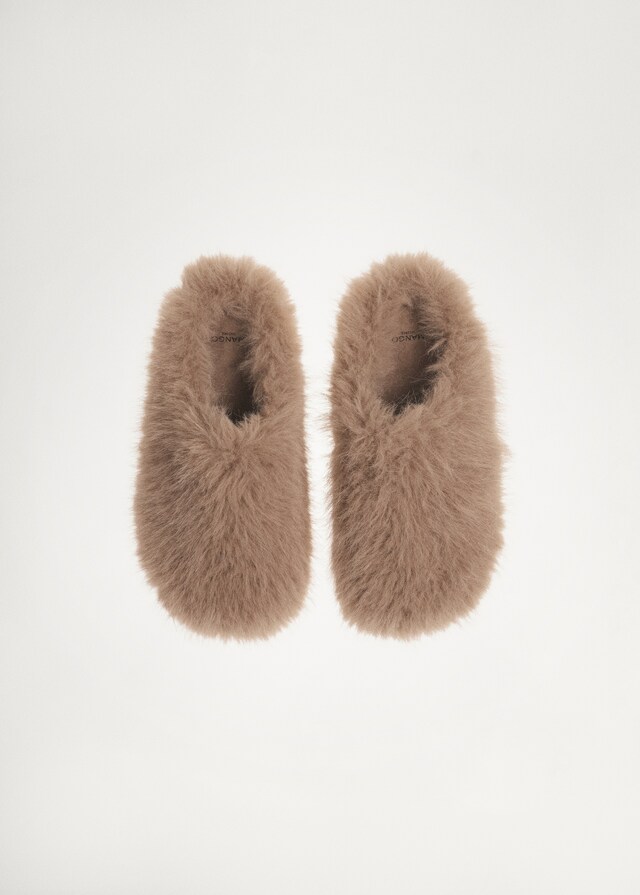 Mango Zapatilla efecto pelo Outlet