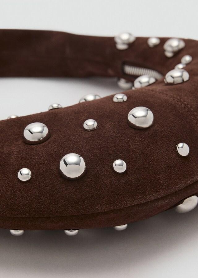 Mango Bolso mano piel aplique bolas metálicas Última moda
