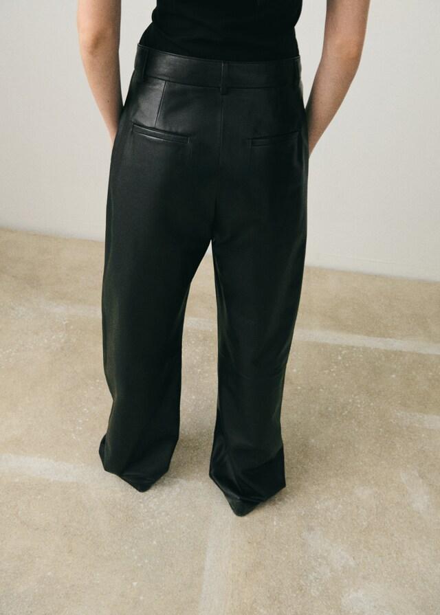 Mango Pantalón recto piel detalle pinzas Tienda