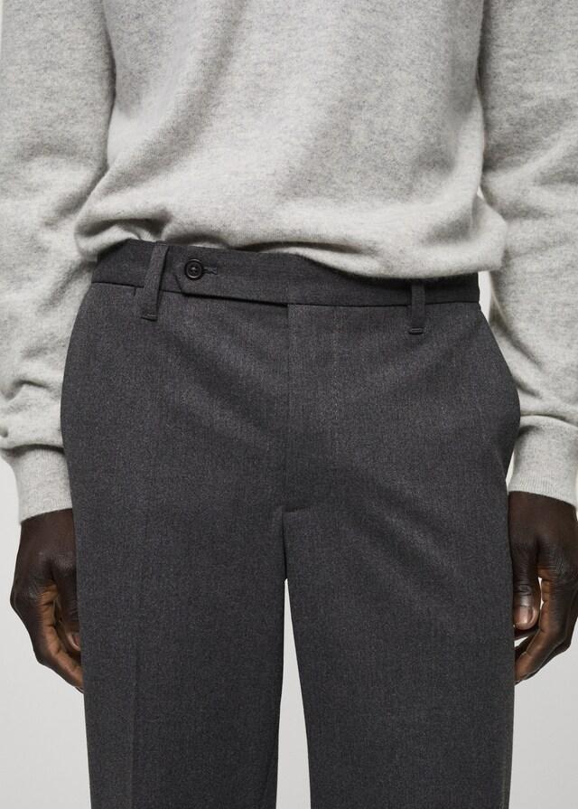 Mango Pantalón franela slim fit Promoción trimestral