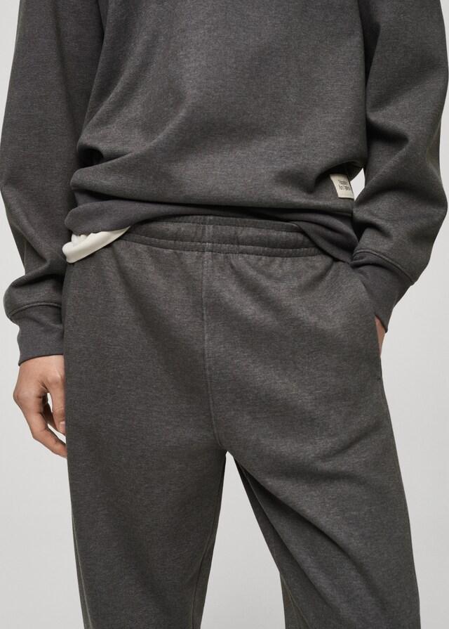Mango Joggers algodón detalle bordado Solo queda un día