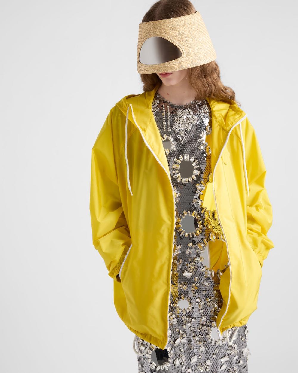 Prada Chaqueta impermeable de Re-Nylon ligero Oferta especial de fábrica